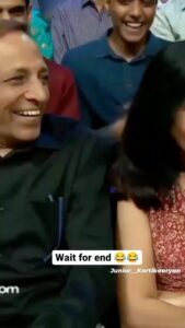 Kartik Aaryan Instagram - Kaash main aapki tarah doctor ban pata Happy Birthday Papa ❤️😂