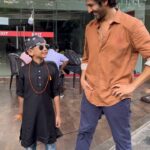 Kartik Aaryan Instagram - Chote Rooh Baba 🤙🏻 Their unconditional love and affection is my biggest wealth #BhoolBhulaiyaa2 🙏🏻❤️