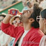 Kartik Aaryan Instagram - Wanta Fanta ? Iss Drink mein Apple ki Bite hai Yeh #FantaAppleDelite hai 🍎 @fantaindia #Ad