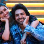 Kartik Aaryan Instagram - आपके Guddu aur Rashmi aaj bhi saath hai ❤️ 3 yrs of #LukaChuppi 🤫 ❤️celebrating on the sets of #Shehzada 👑