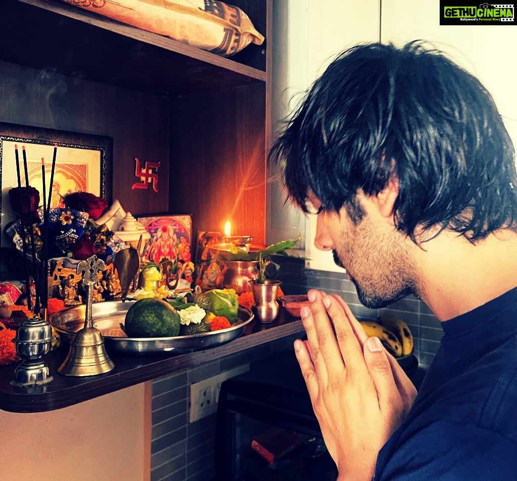 Kartik Aaryan Instagram - Har Har Mahadev Happy Mahashivaratri 🙏🏻