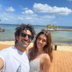 Kartik Aaryan Instagram - Met this Kute gal in Mauritius