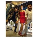 Kartik Aaryan Instagram - Life update 😎 Meri Goa trip ho gayi college friends ke sath 🕺🏻🌴 Feeling purposeless now 🤔