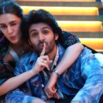 Kartik Aaryan Instagram - आपके Guddu aur Rashmi aaj bhi saath hai ❤️ 3 yrs of #LukaChuppi 🤫 ❤️celebrating on the sets of #Shehzada 👑