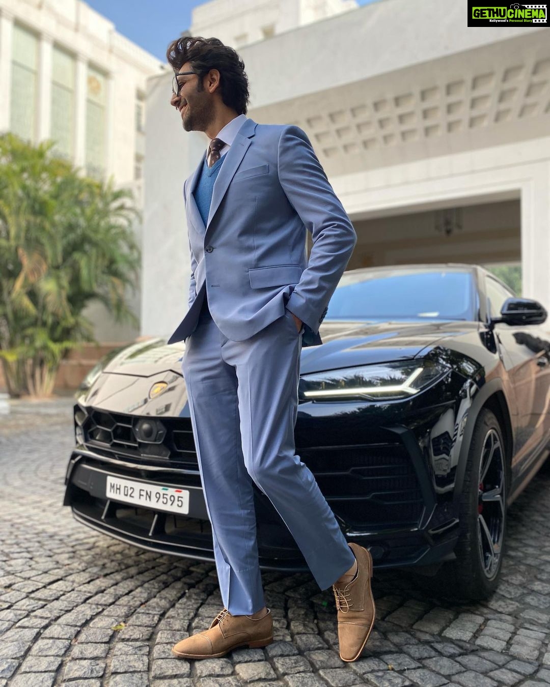 Kartik Aaryan Instagram - आज की तस्वीर 💙 Delhi, India