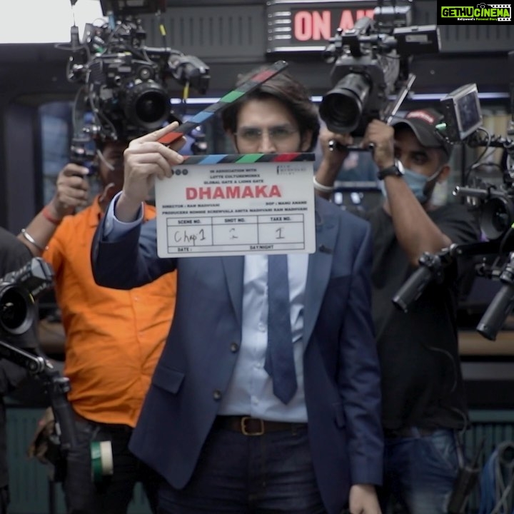 Kartik Aaryan Instagram - 8 x 🎥 or more …. 15 minute long continuous takes…. Even the making of #Dhamaka is a case study in itself 🙏🏻 @madhvaniram @netflix_in #19thNov
