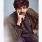 Kartik Aaryan Instagram – #Dhamaka agle शुक्रवार 💥
Netflix and chill ke plans book kar lo 🤟🏻
#19thNov