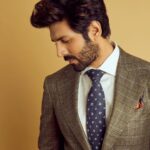 Kartik Aaryan Instagram - Mainu Suit Suit Karda
