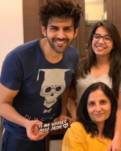 Kartik Aaryan Instagram - All i need ❤️
