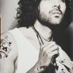 Kartik Aaryan Instagram - Euphoria |🖤|