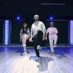 Kartik Aaryan Instagram - Dance like ______ ? (‘No ones watching’ mat likhna 🙏🏻) . . @shaziasamji @piyush_bhagat #Buttabomma 🔥 #DanceLikeKartikAaryan 😁