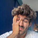 Kartik Aaryan Instagram – Uth jaoon ya ho raha hai Lockdown ? 🥱