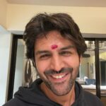 Kartik Aaryan Instagram – Hare Krishna Hare Rama ❤️
Happy Janmashtami ❤️