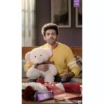 Kartik Aaryan Instagram - Happy Teddy’s Day 🧸 @cadburydairymilksilk