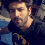 Kartik Aaryan Instagram - Jao pehle use dhoond ke lao Jisne pehla Bat 🦇 khaya