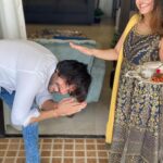 Kartik Aaryan Instagram - Jab behen doctor ho toh Raksha ki zimmedari bhi uski 💪🏻 @dr.kiki_ blessing me !! Happy Rakshabandhan Everyone ❤️