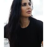 Katrina Kaif Instagram – #mondaymood 🌼