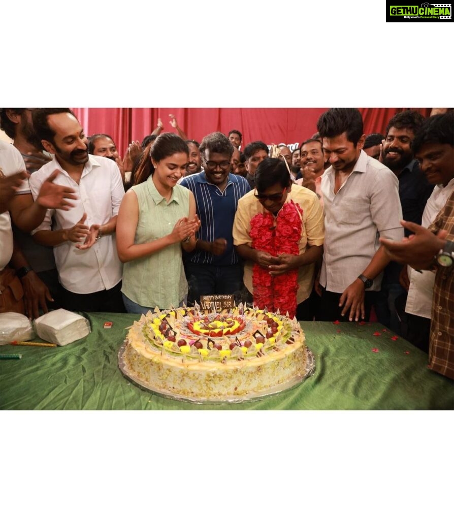 Keerthy Suresh Instagram - Super happy to wrap up #Maamannan along with Vaigai Puyal Vadivel sir's birthday 🥳 Happy Birthday sirrr Thank you for this incredible journey @udhay_stalin, @mariselvaraj84, #FahadhFaasil, #Vadivel sir, @thenieswarcinematographer and Team 🤗♥️