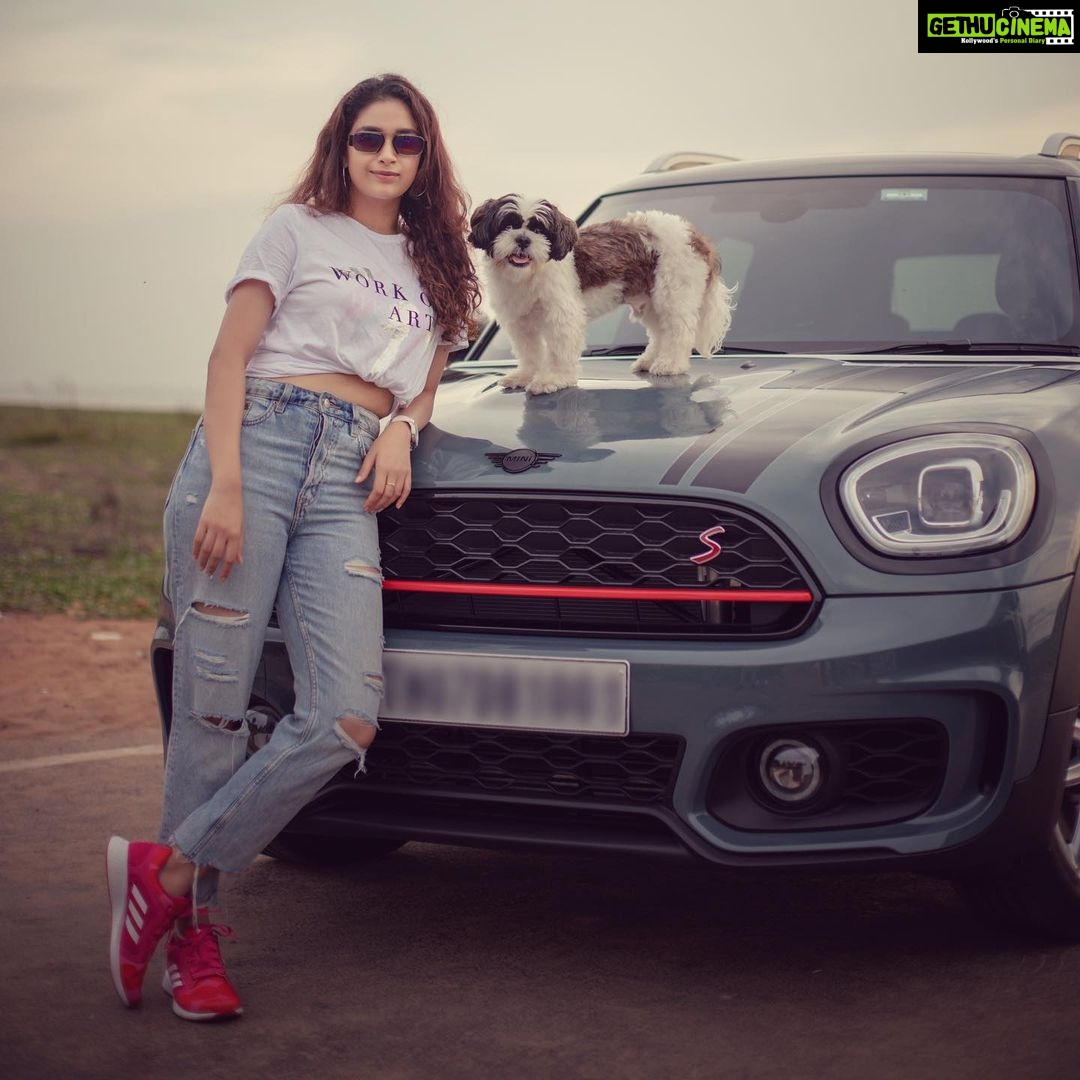 Keerthy Suresh - 1.2 Million Likes - Most Liked Instagram Photos