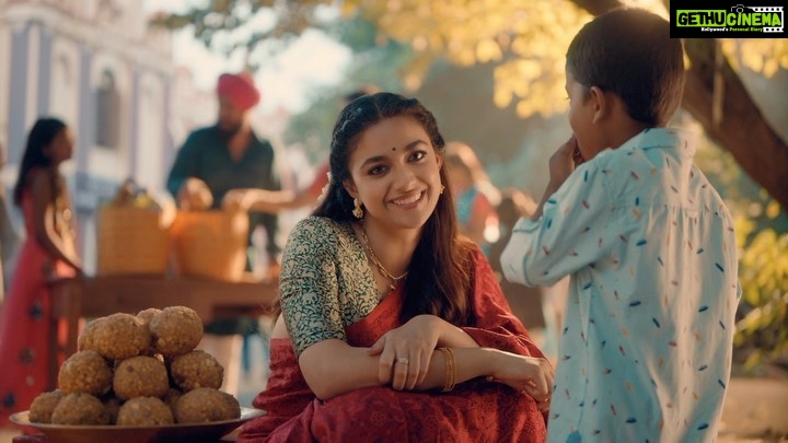 Keerthy Suresh Instagram - I’m celebrating this festive season doing what I love the most — relishing the perfect taste and divine aroma of GRB Ghee. Enriched with a rich granular texture, it inspires me to spread positivity. Taste pure perfection this Deepavali. #GRBGhee #SignOfPurity #HappyDeepavali #Grbofficialpage #myfavouriteGRBGhee #keerthysuresh #Ghee @grbofficialpage