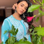 Ketika Sharma Instagram - Gucci bloom 🦋 📸- @shazzalamphotography #shotoniphone Some more in this chikankari kurta which I’m obsessed with 💁🏻‍♀️