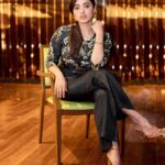 Ketika Sharma Instagram - Happy Pongal 🤗 Styled by @rashmitathapa Shot by @pranav.foto Outfit @soupbysougatpaul Jewellery by @esmecrystals from @zowed Wedding Lounge & Store HYDERABAD #throwback #styled #promotion #looks #tb #events #black #never #lets #you #down #indowestern #interesting #ootd #grateful #loveandlight