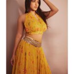 Ketika Sharma Instagram - Living life in warm yellows 💛 #happysunday Wearing @prevasu X @zowed_hyderabad Jewellery @houseofqc Styled by @rashmitathapa Styling team @aishwarya128 Shot by @arifminhaz Photo Asst @thejaswitanneru #sunkissed #moodboard #yellow #my #colour #cute #aesthetic #throwback #styled #look #for #promotions #college #visits #grateful #loveandlight