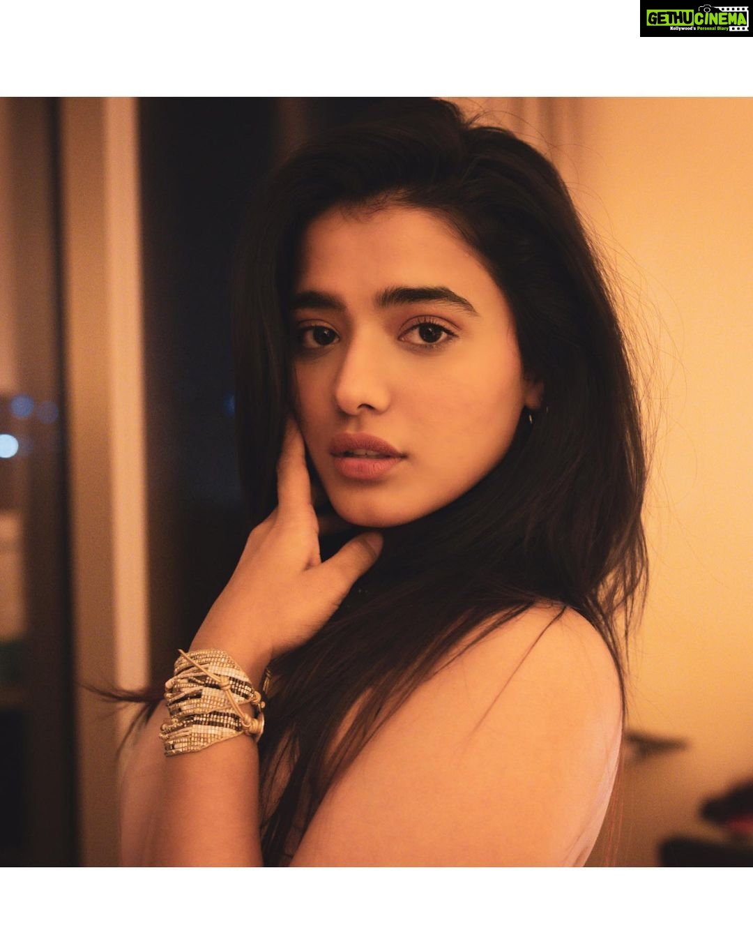 Ketika Sharma Instagram - Mood for Portraits π€ πΈ- @pranav.foto π₯ Styling - @rashmitathapa π¦ Accessories - @spillthebead πΈ #mood #aesthetic #tone #portraitmood #portrait #portraitphotography #lovethese #loveandlight #grateful
