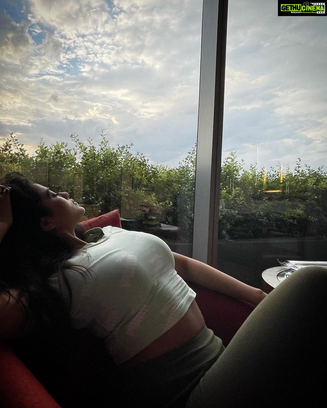 Ketika Sharma Instagram - a moment with the room view as well ⛅️ #relaxing #post #shoot #tb #clouds #obsessed #cloudsphotography #inlove #hyderabad #sky #gorgeous #as #ever #love #and #light #gratitude