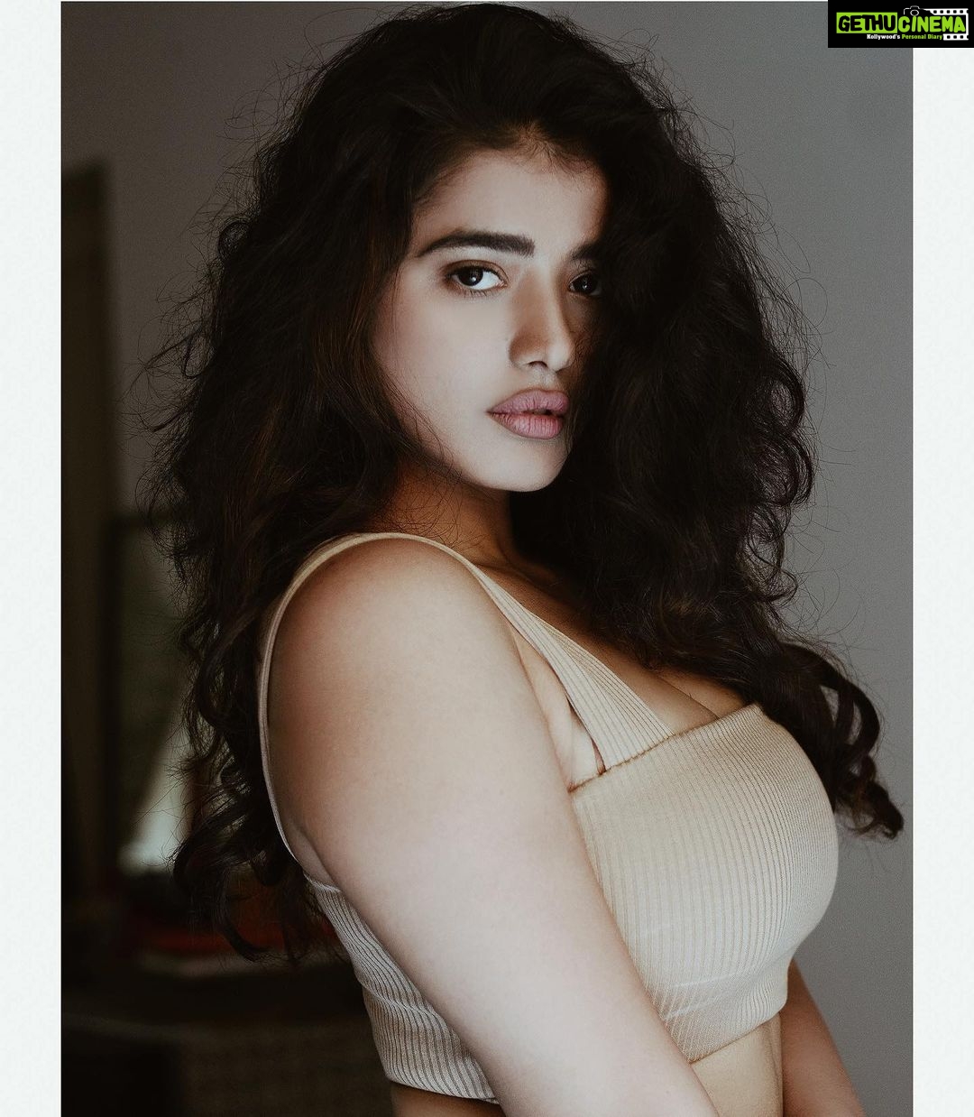 Ketika Sharma Instagram - โI want to sing like the birds sing , not worrying about who hears and what they thinks โ - Rumi ๐ธ- shazzalamphotography #portait #charm #mode #wild #hair #vibe #rumi #quotes #mood #throwback #to #these #beautiful #shots #postoftheday #instalove #grateful #light