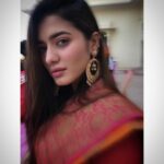 Ketika Sharma Instagram - No link , just some pink 🌸 #mondaymood #majorthrowback #saare #shotoniphone #focalblur #pink #yellow #happycolours #alwaysavibe #tb #loveandlight