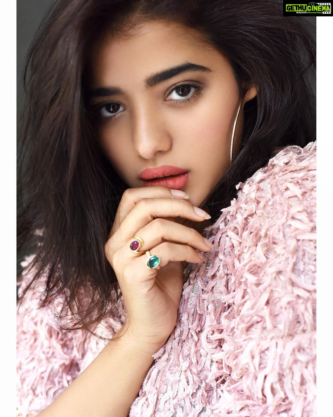 Ketika Sharma Instagram - Wish you a beautiful 2020 🕊💫 Love and light 💕 📸- @shazzalamphotography #newyear #2020 #positivevibes #grateful