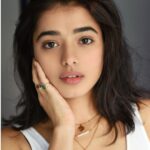 Ketika Sharma Instagram - Hide your eyes darling , people can see your heart through them . 📸- @shazzalamphotography ( I love these Shazz , you’re 🌟) #natural #portraits #beauty #shots #postoftheday #white #basic #bodysuit #love #these #clicks #grateful #loveandlight #positivevibes