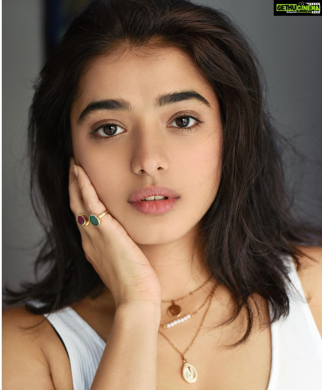 Ketika Sharma Instagram - Hide your eyes darling , people can see your heart through them . 📸- @shazzalamphotography ( I love these Shazz , you’re 🌟) #natural #portraits #beauty #shots #postoftheday #white #basic #bodysuit #love #these #clicks #grateful #loveandlight #positivevibes