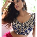 Ketika Sharma Instagram - Something about mirror-work 💯 lovely shots by @shazzalamphotography #morning #post #mirror #work #rajasthani #feels #ethnic #indian #outfits #authentic #vibe #loveandlight #gratitude #positivevibes