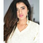 Ketika Sharma Instagram - You smile , I smile . That’s how it works 💕 #loveandlight #gratitude #postivevibes #white #can #never #go #wrong #indian #wear #earrings #simplicity #grace
