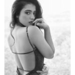 Ketika Sharma Instagram - Entering this week with a lot of oomph ⚡️ shot by @shazzalamphotography #blackandwhite #beautiful #shot #oomph #love #this #shot #positivevibes #great #energy #full #power #loveandlight #peace 🕊🙌🏽