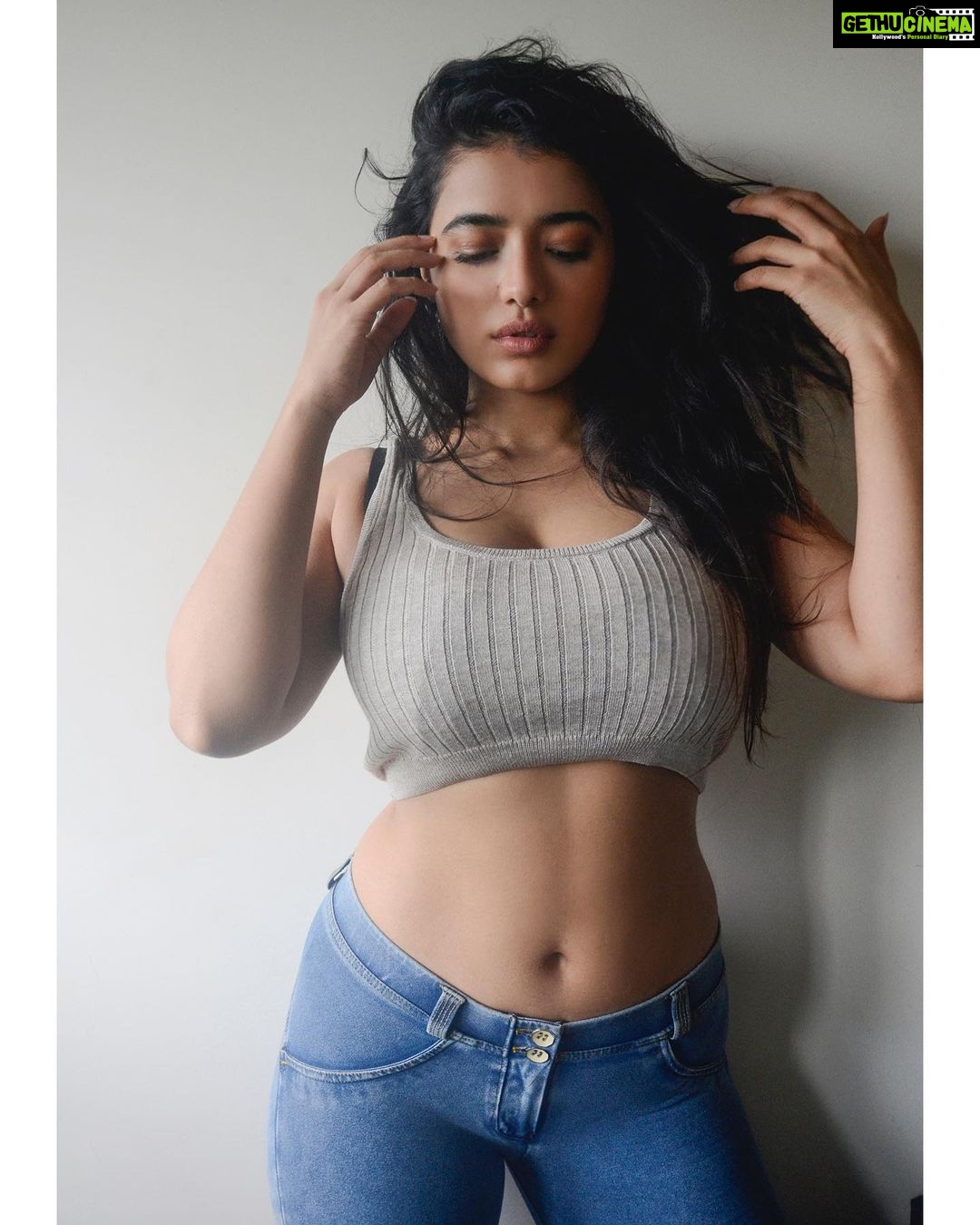 Ketika Sharma - 333K Likes - Most Liked Instagram Photos