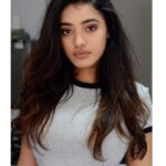 Ketika Sharma Instagram - Love these shots by the very talented @shazzalamphotography #portrait #mode #my #fav #keeping #it #natural #real #beautiful #work #love #for #art #photography #portraitphotography #positivity #always #grateful #loveandlight