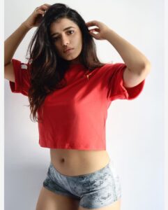 Ketika Sharma Instagram - Love these shots by @shazzalamphotography #athleisure #myfav #style #oversize #crop #sport #puma #danceshorts #red #my #colour #neverletsmedown #loveandlight #positivevibes #grateful #goodday