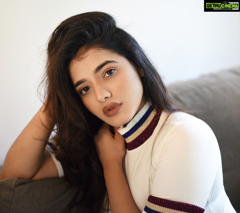Ketika Sharma Instagram - How’s your Sunday looking ? 📸- @shazzalamphotography #sunday #morning #post #expressions #looks #favourite #work #sundayvibes #instaphoto #grateful #loveandlight