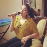Ketika Sharma Instagram - I’ll Always remember us this way❤️ (The second stanza on the slide is my personal favourite 🙊) 📹- @narayaniprakashsingh #ladygaga #starisborn #newyear #coversong #passion #hardword #positivity #alwaysrememberusthisway #loveandlight