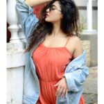 Ketika Sharma Instagram - Have to be bomb clicks when @shazzalamphotography is taking them ! #click #lovethem #sass #orange #orangeisthenewblack #denim #oversize #love #light #grateful Bandra, Mumbai