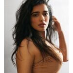 Ketika Sharma Instagram - Soft glam🤎 📸- @palashvphoto 🙌🏼 #artistic #expressions #of #life #and #soul #art #gorgeous #work #blend #softglam #beautiful #portrait #photography #simple #natural #raw #kindness #selflove #grateful #loveandlight
