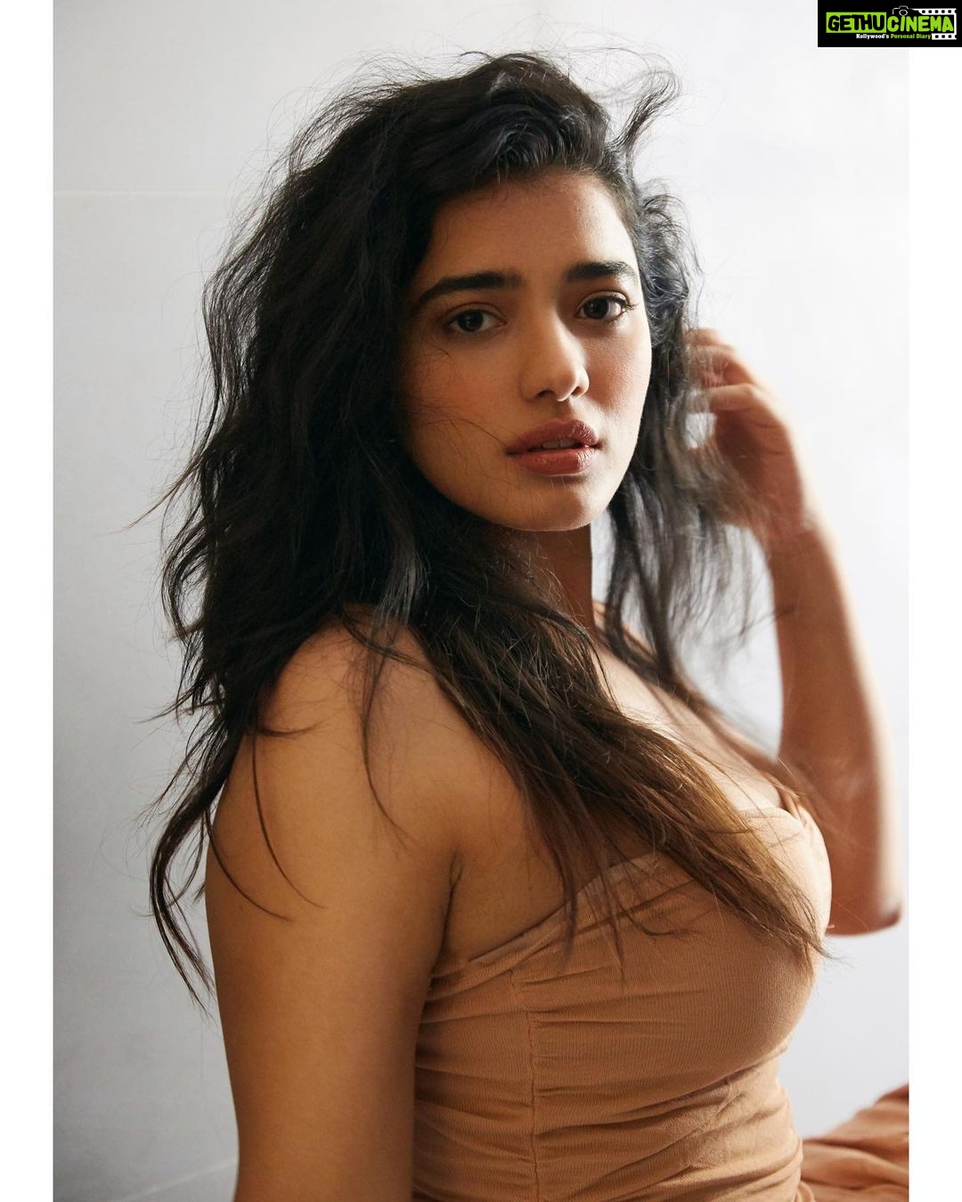 Ketika Sharma Instagram - Soft glam๐ค ๐ธ- @palashvphoto ๐๐ผ #artistic #expressions #of #life #and #soul #art #gorgeous #work #blend #softglam #beautiful #portrait #photography #simple #natural #raw #kindness #selflove #grateful #loveandlight
