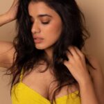 Ketika Sharma Instagram – 🐥
📷 – @pranav.foto 🔥

#love #this #series #worth #the #wait #worththewait #of #portraits #fav #vibe #kind #portraitphotography #yellow #my #happy #colour #loveandlight #grateful