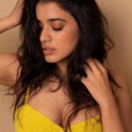 Ketika Sharma Instagram - 🐥 📷 - @pranav.foto 🔥 #love #this #series #worth #the #wait #worththewait #of #portraits #fav #vibe #kind #portraitphotography #yellow #my #happy #colour #loveandlight #grateful