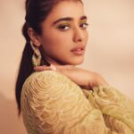 Ketika Sharma Instagram - The art of eye contact 💚 Styled by @rashmitathapa Wearing @apekshathelabel Earrings @spillthebead Styling team @aishwarya128 Shot by @arifminhaz Photo Asst @thejaswitanneru #loveandlight #styled #tb #collab
