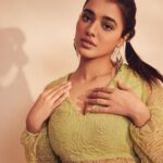 Ketika Sharma Instagram - The art of eye contact 💚 Styled by @rashmitathapa Wearing @apekshathelabel Earrings @spillthebead Styling team @aishwarya128 Shot by @arifminhaz Photo Asst @thejaswitanneru #loveandlight #styled #tb #collab