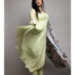 Ketika Sharma Instagram - 🌸🙋🏼‍♀️🌸 Wearing @geethikakanumilli Jewellery @thetrinkaholic Styled by @rashmitathapa 💕 Styling team @aishwarya128 💕 Shot by @pranav.foto ⭐️ Makeup and hair @makeuphairbyrahul #green #outfits #continue #tb #styled #outfits #ethnics #oxidisedjewellery #silver #mood #loveandlight
